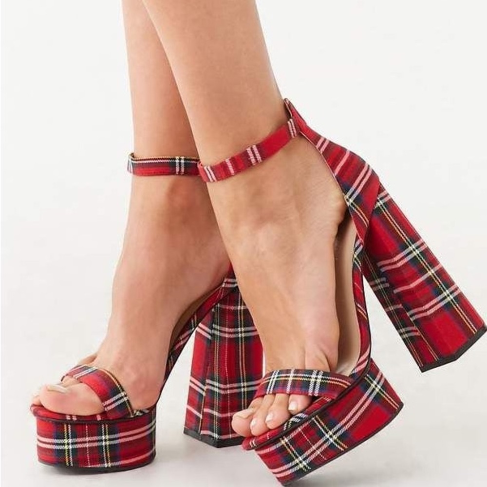 ✠💋 Tartan Plaid Platform Heels 💋✠